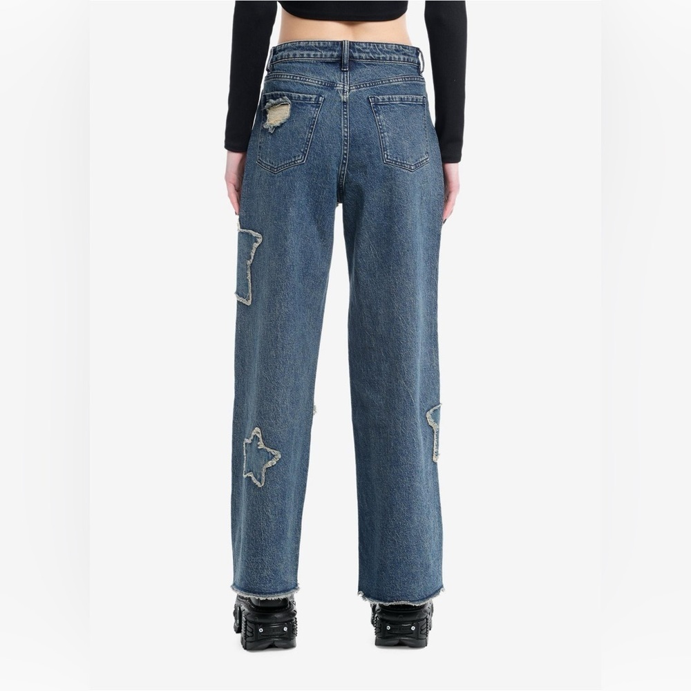 Hot Topic Women’s Blue Jeans Star Patch Wide Leg Jeans distressed Size 1 - Picture 3 of 14